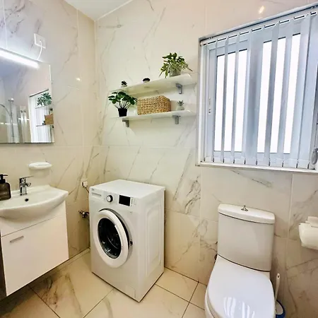 Penthouse With Views Of Msida Yacht Marina And Valletta *