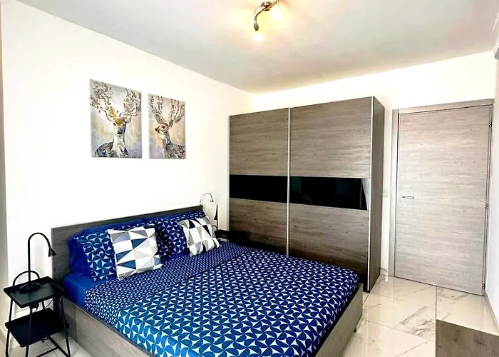 Penthouse With Views Of Msida Yacht Marina And Valletta * Santa Vennera