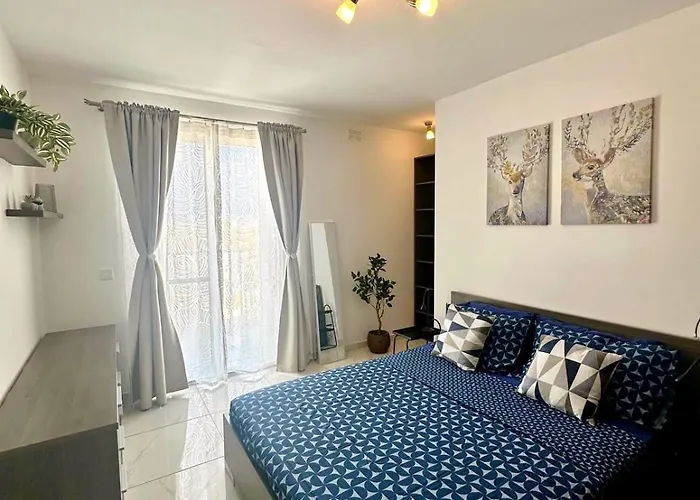 Apartment Penthouse With Views Of Msida Yacht Marina And Valletta *