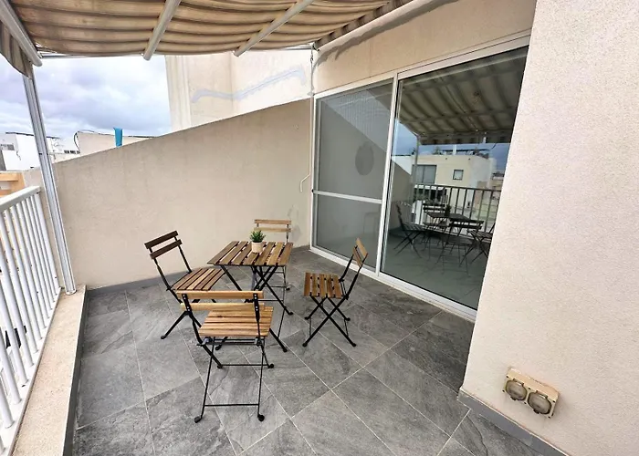 Apartman Penthouse With Views Of Msida Yacht Marina And Valletta Santa Venera