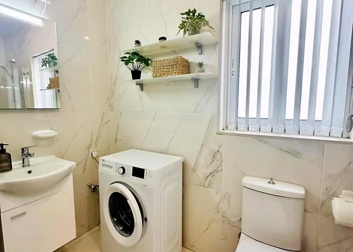 Penthouse With Views Of Msida Yacht Marina And Valletta *